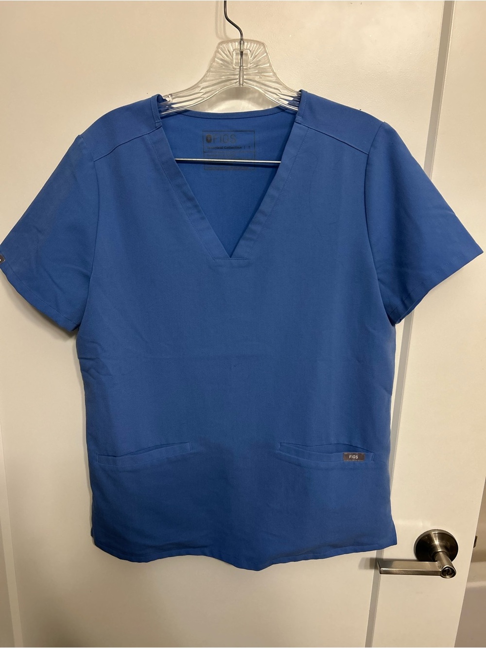 Figs Women’s V-Neck Technical Collection Scrub Top